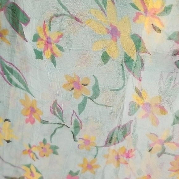 💕MONSERAT DE LUCCA💕 100% Silk Floral Chiffon Scarf NWT - Picture 7 of 9